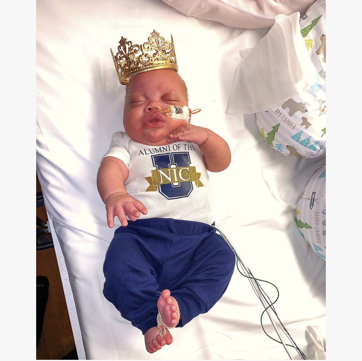 itzloyaltee's tweet photo. K I N G OF THE N I C U 👑🙏🏼
C L A S S O F 2019 🎓 #MYGODISAMAZING ✨Welcome Home Son💙 https://t.co/QG5eqdnRoy