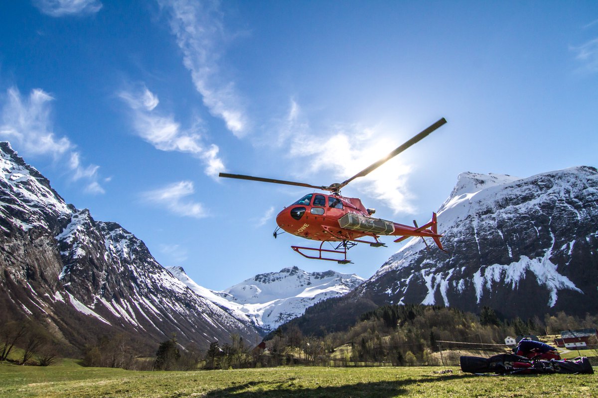 LuxuryCardUS's tweet photo. Rethink your commute. #Pelorus can help you unlock the door to true wilderness. Discover uninhabited islands, hidden beaches and secret diving spots or snow leopards, heli-skiing and Alaska backcountry. Any season, any time. https://t.co/st78h3pYrk