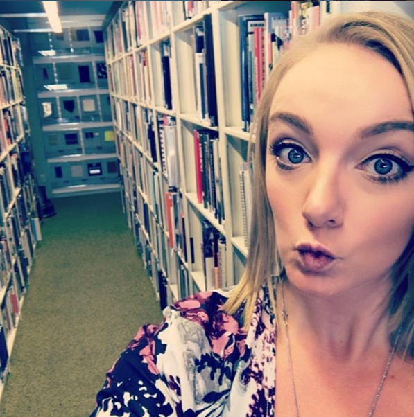 FIDM_Library's tweet image. Start your week with a library #shelfie! @fidmsf #FIDMLife (📷 @rachmilldesigns)