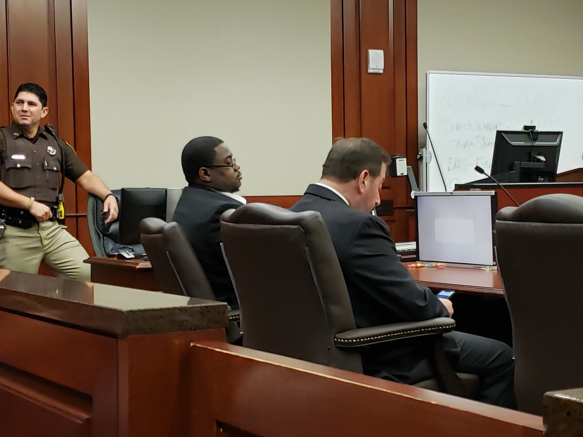 KPRC2Phil's tweet photo. Jury has agreed to a sentence for LaMelvin Johnson for the murder of 3 coworkers at Royal Car Wash &amp; Detailing Service in Stafford in 2013. Jurors about to be brought into courtroom to deliver their decision. https://t.co/Ee6MWYyfgs