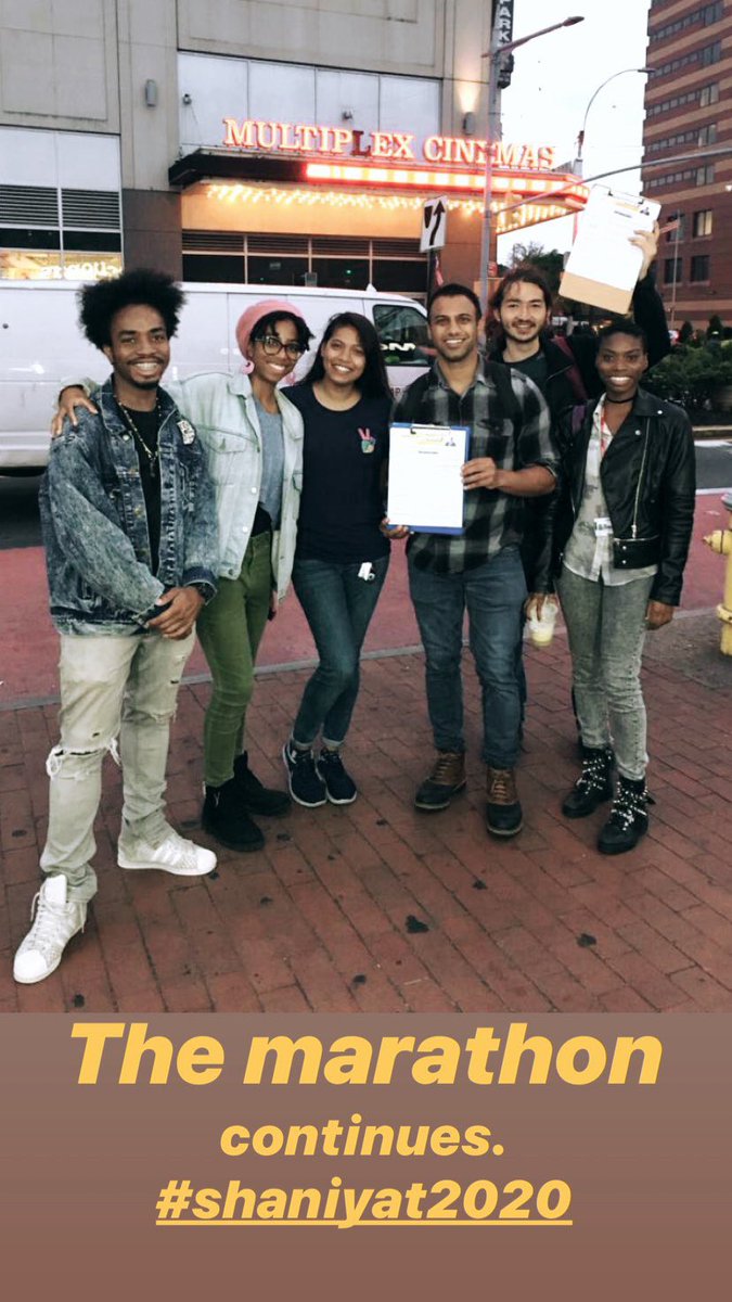 ShaniyatNY's tweet photo. As we were canvassing, my opponent, Gregory Meeks coincidentally was passing by + even handed him our literature.
He was on his way to a fundraiser where there were wealthy finance, insurance, + real estate investors.
Us? We stayed true to the streets. https://t.co/0wH6NbjSCy