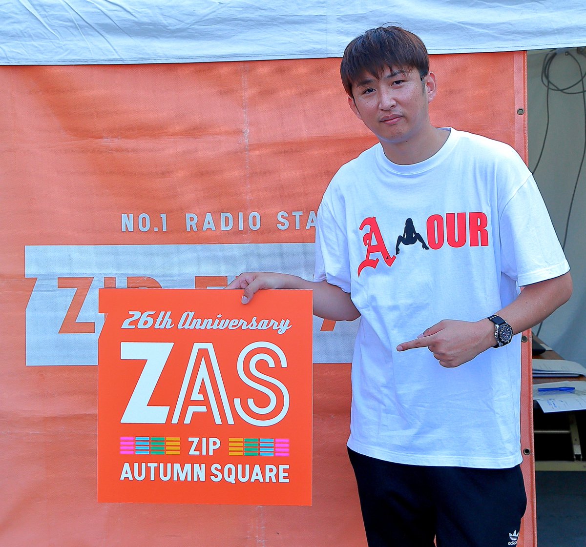 zip_brunch's tweet photo. まだ終わらない！
【ZIP AUTUMN SQUARE 2019】

きょうの #ぶらすた では
BANTY FOOT @BANTYFOOT_SOUND のコメントと
「Radio (feat. Rude-α &amp; 遥海)」のライブ音源をお届けしました！

https://t.co/oHZ31Md11j

#zip26
#zipfm https://t.co/2waMIzCVwF