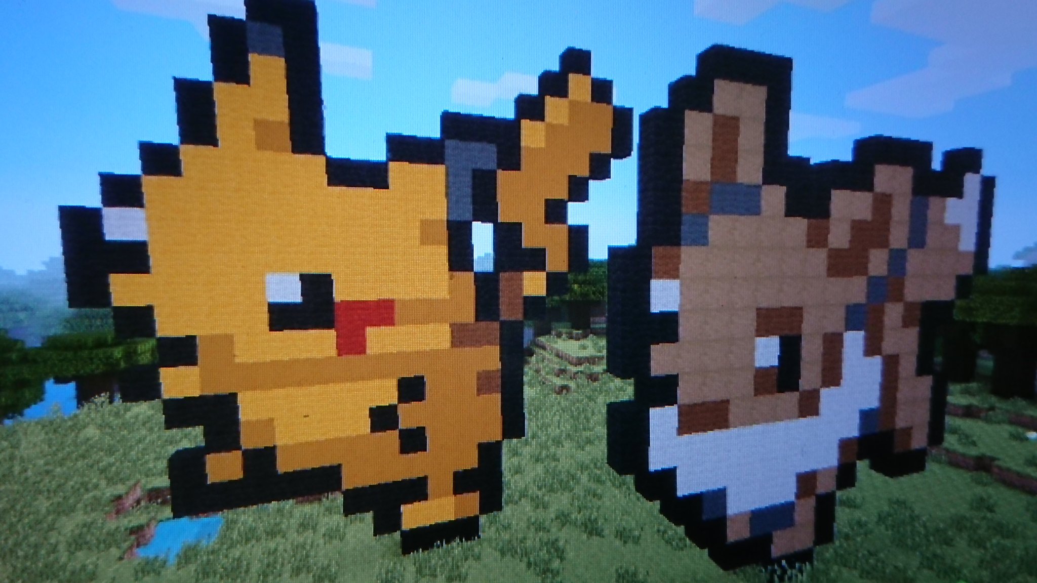 ピカ君 ゲーム垢 時々イラスト ピカチュウとイーブイのドット絵を作ってみました イーブイはこのドット絵が好きです 久しぶりに通常色ドット絵を作りました マインクラフト マイクラ Minecraft T Co 8tzdmg8agk Twitter