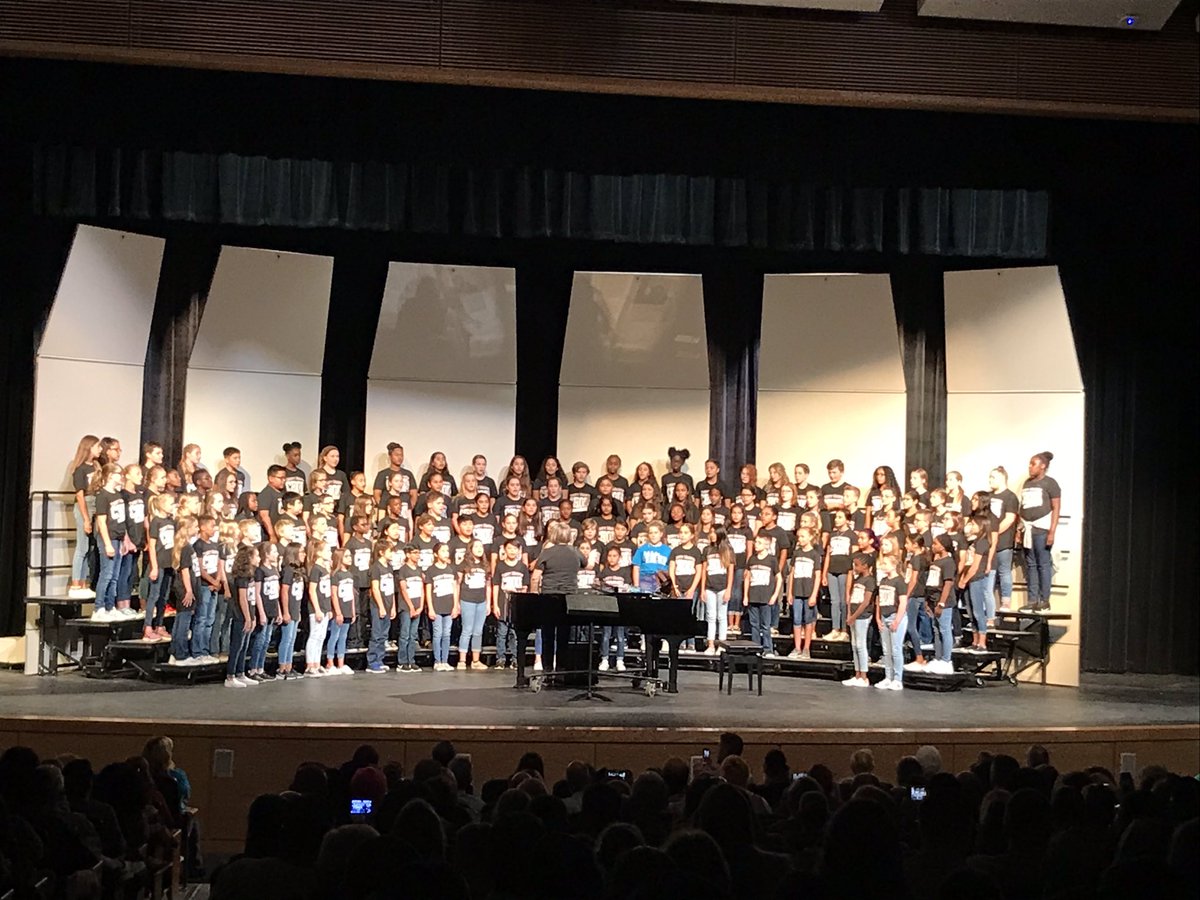 TMI sixth grade choirs!! Great job Mustangs...you sound incredible!!
#tmi #tmimustangs