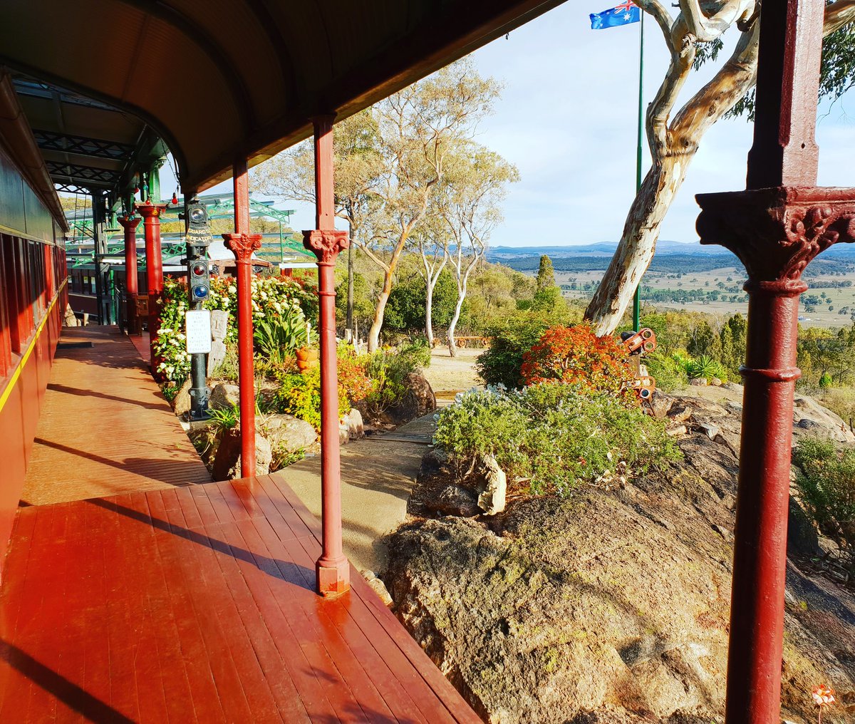 ellymelly's tweet photo. For those looking to take #PMLIVE's advice and support our rural friends by holidaying in the country - have a look at #Ruwenzori at Cook's Gap, #Mudgee. Beautiful, historic train carriages perched on a ridge are perfect for a mini-break. #auspol #GoBush #skyafterdark #skynews https://t.co/Dv0WzwumpI