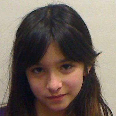 GraduadosUCA's tweet photo. Kiara está desaparecida desde el 6/10 en Merlo, provincia de Buenos Aires.
Tiene 14 años, su nombre completo es Kiara Karen Milagro Fernández.
Por favor compartí, y si la ves avisa a la Policía ☎️ 911 https://t.co/o7iRMTkYdx