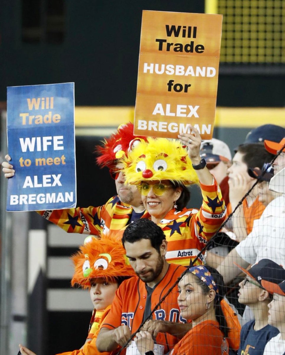 CougarNation81's tweet photo. Game 2 favorite crowd pics...
#TakeItBack
#Built4October https://t.co/OFKfvKOsXY