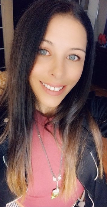 👽👽 #canadianstoners #blueeyesbabe #stonerchicks #littyliketitty https://t.co/oI8ujAmONb<a href="/tag/canadianstoners"class="tags">#canadianstoners</a><a href="/tag/blueeyesbabe"class="tags">#blueeyesbabe</a><a href="/tag/stonerchicks"class="tags">#stonerchicks</a><a href="/tag/littyliketitty"class="tags"><span>#littyliketitty</span></a>