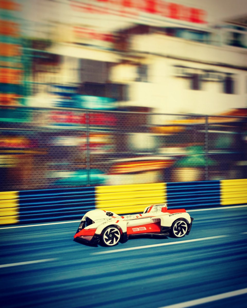 64minicar's tweet image. Roborace😍😍😍 1/64  #ミニカー #ジオラマシート #roborace #robocar #ホットウィール