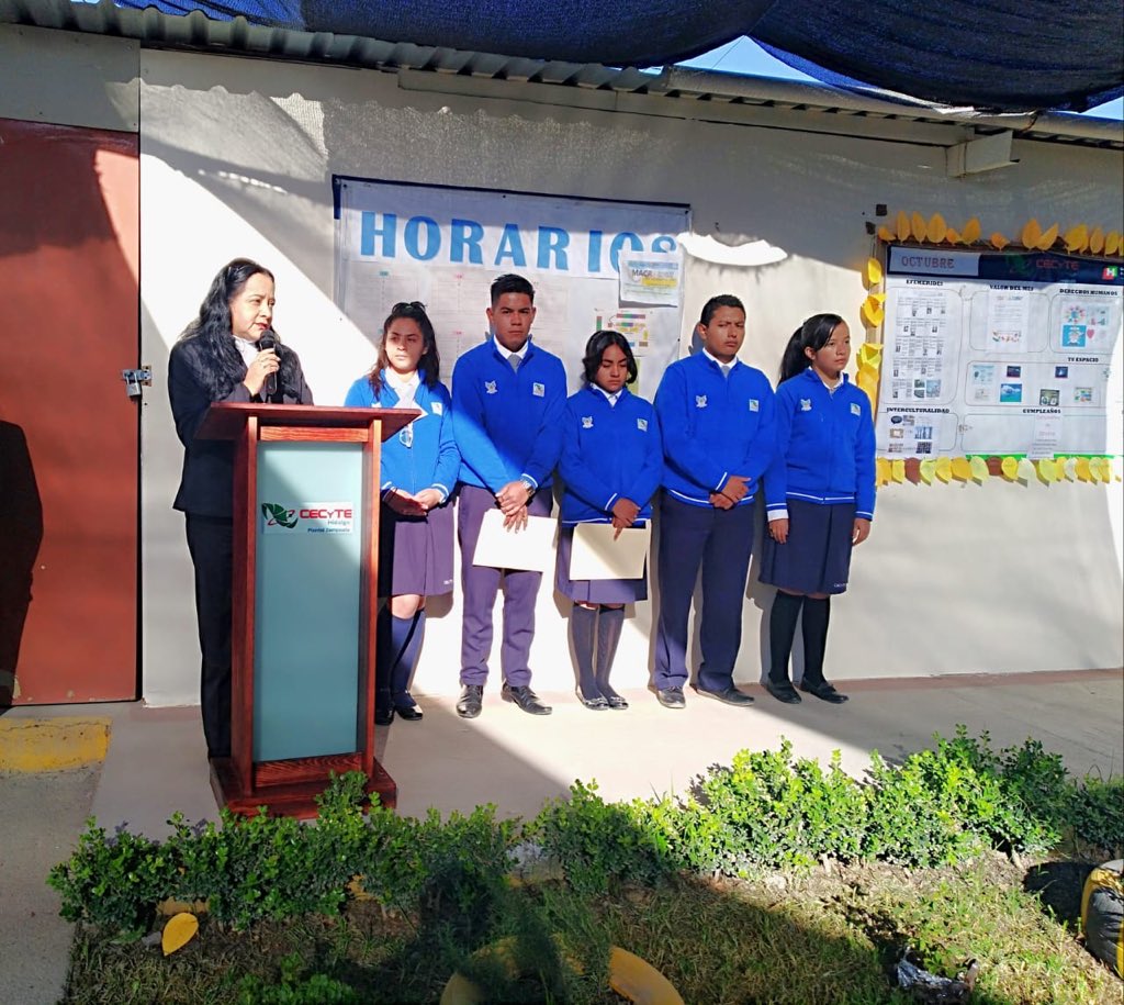 ZempoalaCecyteh's tweet photo. El día de hoy se llevo acto cívico a cargo de los y las alumnas del 3er semestre del componente de Soporte y Mtro. De Equipo de Cómputo. #SyMEC
@CECyTEHidalgo @sarteaga4 @ZempoalaCecyteh https://t.co/Xu7SxjiA9Q
