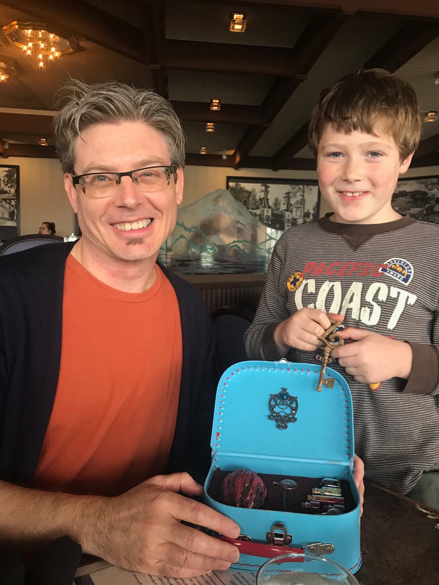 rachelletofsky's tweet photo. Gabriel got to meet his favourite author today, and was given some AmaZoone swag... including a rare and wonderful key to #Zoone!! Thank you, @leefodi for making his day/week/month/year!! @HarperChildrens @stephlystein @CookeMcDermid https://t.co/fZOrqSHFVX