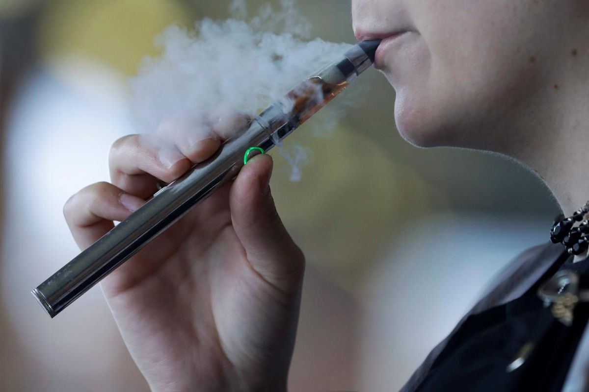 globeandmail's tweet photo. Major retailers; Kroger, Walgreens, to stop selling e-cigarettes in U.S. https://t.co/FT2iAjkdma @GlobeBusiness https://t.co/HRkuEogNcq