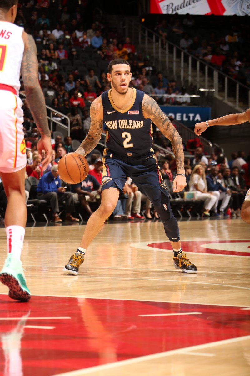 SLAMonline's tweet photo. 9⃣ points, 7⃣ dimes and 3⃣ threes from Lonzo in the first half tonight. He's officially back. https://t.co/AXT9wFSaK3