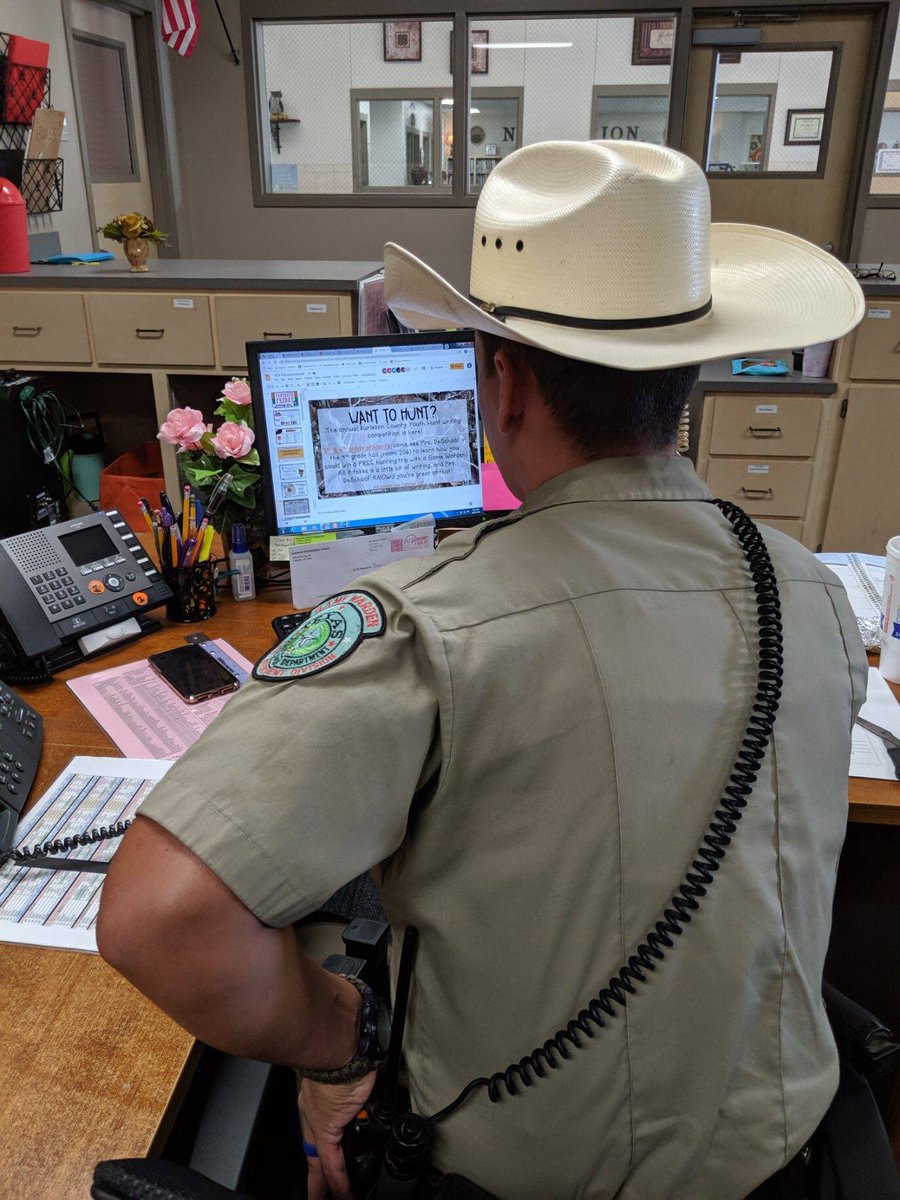 caldwellinter's tweet photo. Game Warden DeSchaaf joined us for our morning announcement, excited to share the news of the Annual Burleson County Youth Hunt writing competition. 5th &amp; 6th grade students may participate by writing a 200-400 word essay on the importance of wildlife conservation, due 10-31! https://t.co/TmTOh0Kdv0