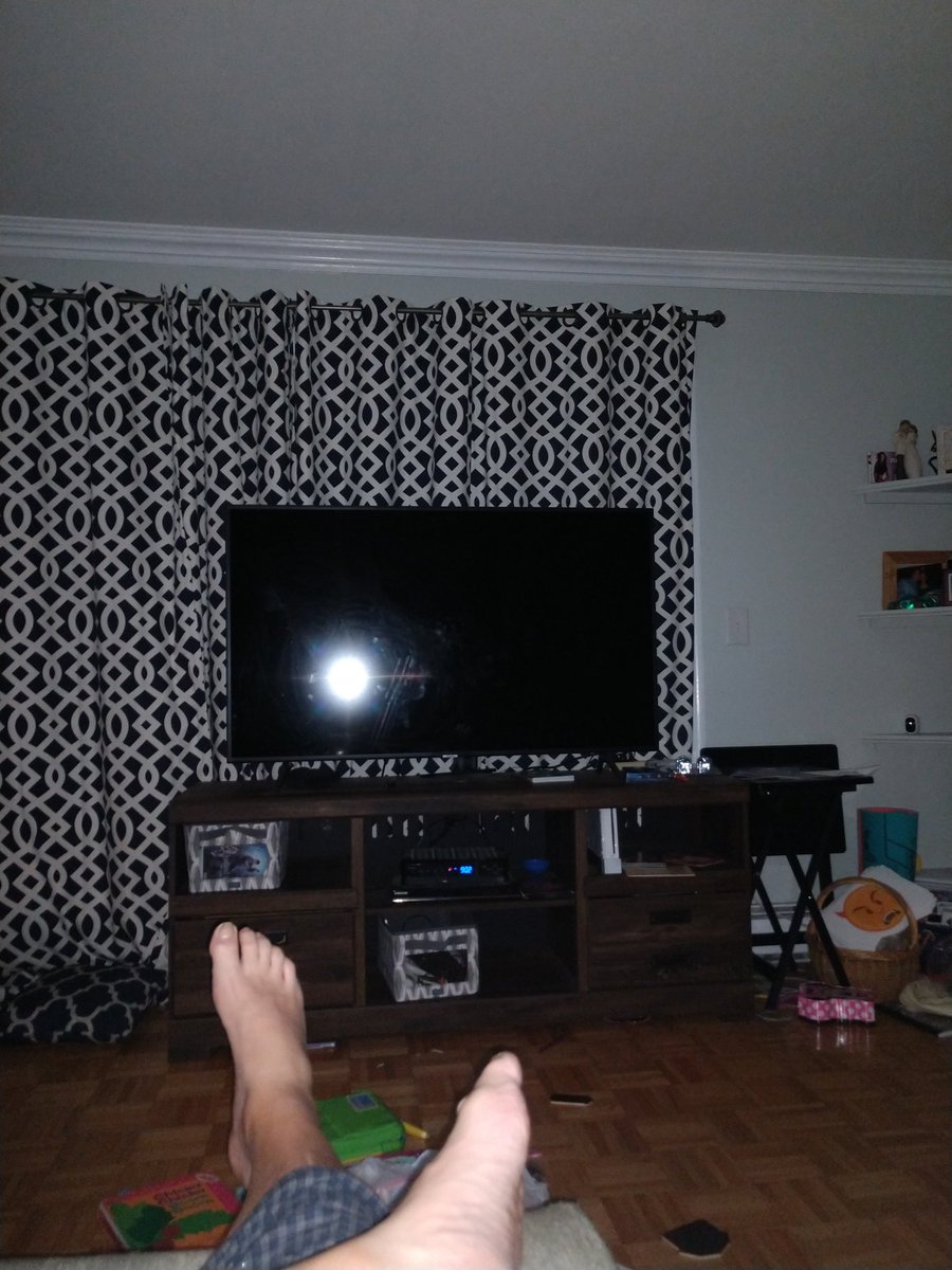 brian_waugh's tweet photo. Me watching the Yankees game with @GetSpectrum cable
#spectrumsucks
#ihatespectrum https://t.co/sWyWH07U2w