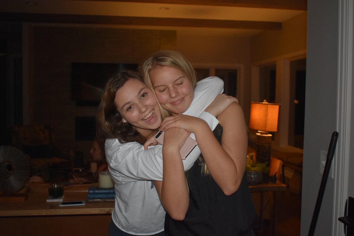 BessMosier's tweet photo. Happy birthday @caroline8484h !! Thanks for always being there for me even if we haven’t talked in a while!! I love and miss you!💕 hang soon!!! https://t.co/xE9jSlGg30