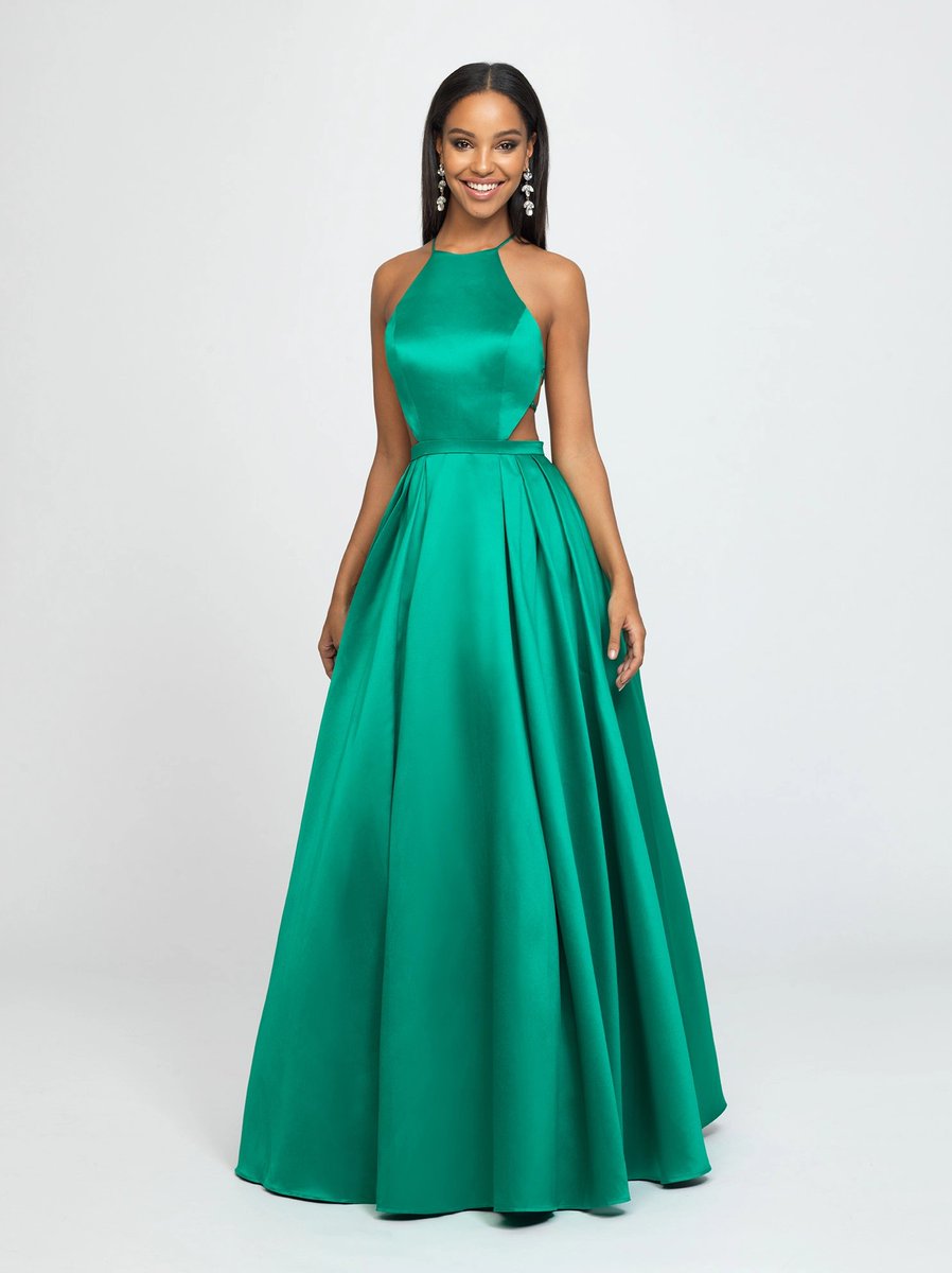 IPAProm's tweet photo. everyone loves emerald! #themadisonjames #ipaprom #ipapromretailer #ipadesigner #madisonjames #purecouture #purecoutureprom #pureprom https://t.co/sY21XtCSyp https://t.co/PLUAJrBC5K