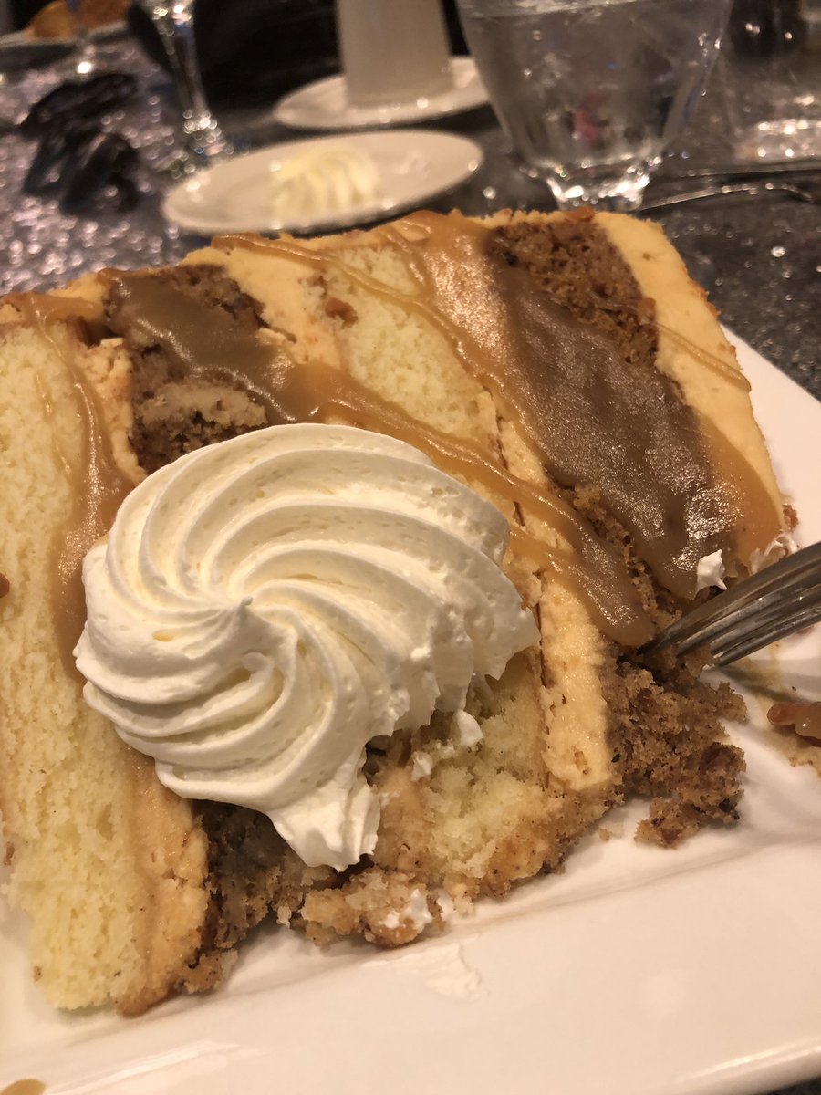RachelThomp17's tweet photo. All there is to say is kahler cake... #assnsnorthlc https://t.co/jhBmmsjlTY