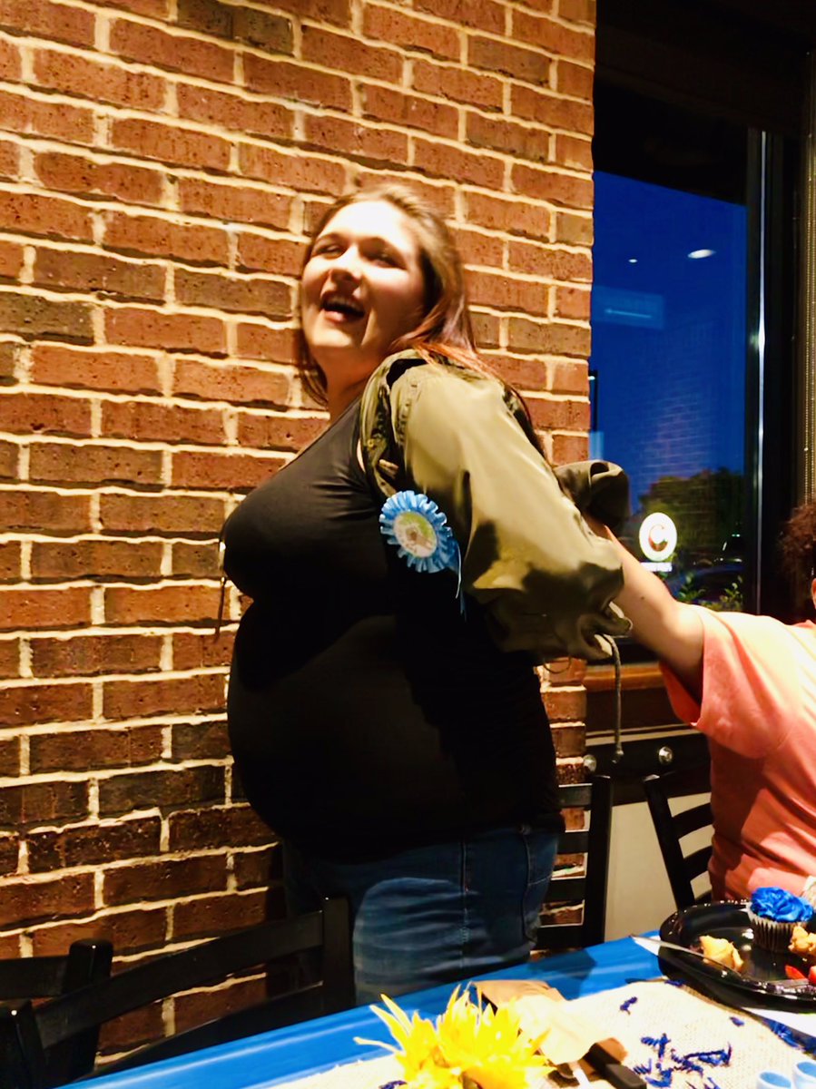 Mel Lam (@mel4realdo) on Twitter photo Spreading that #ChilisLove like no place else #ChilisMidwestCity <a href="/MorganNikoleLa1/">Morgan Nikole Lawrence</a> Congratulations my Love 😘 <a href="/KarolynnRuthx2/">Beautiful_Betty</a> <a href="/TrevondrickC/">Trevondrick Cooper</a> <a href="/KingStina1122/">Christina Marie King</a> Spreading that #ChilisLove like no place else #ChilisMidwestCity <a href="/MorganNikoleLa1/">Morgan Nikole Lawrence</a> Congratulations my Love 😘 <a href="/KarolynnRuthx2/">Beautiful_Betty</a> <a href="/TrevondrickC/">Trevondrick Cooper</a> <a href="/KingStina1122/">Christina Marie King</a>