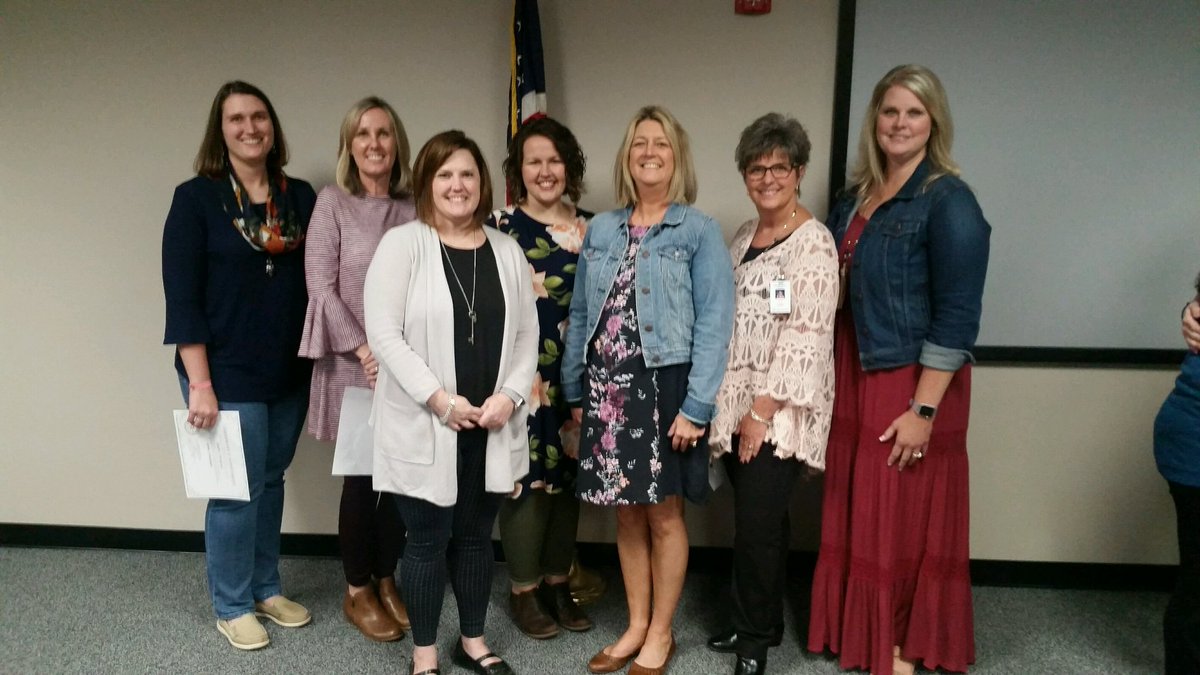 Mary Grogan Cook (@mary4ut) on Twitter photo I am ALWAYS proud of my ER Family but I am EXTRA Proud tonight of these level 5 teachers!🙌🙌🙌 <a href="/Er_renaissance/">ERHS Tribe</a> <a href="/RobCoSchools/">Robertson County Schools</a> I am ALWAYS proud of my ER Family but I am EXTRA Proud tonight of these level 5 teachers!🙌🙌🙌 <a href="/Er_renaissance/">ERHS Tribe</a> <a href="/RobCoSchools/">Robertson County Schools</a>