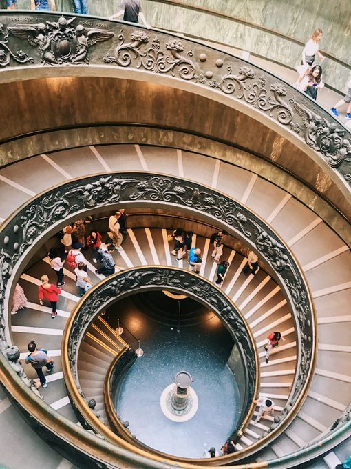 🇮🇹 #Italia🇻🇦#VaticanMuseums #MuseiVaticani #VaticanCity #CittàdelVaticano #Rome #meetRome #RomeisUs #rt📸
 @caputmundiHeidi
 @isolearan1
 @claviggi
 @Mustapha1508
 @DBking85
 @romewise
 @Turismoromaweb
 @romepix
 @Romasecondome
 @Roma
 @UgoBaroni
 SALUTI!