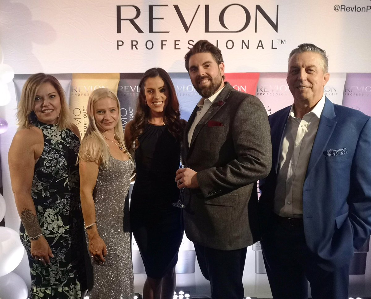VenusBeautyS's tweet photo. Team VENUS is excited to be at the North American Launch of Color Excel with @RevlonProCanada! #revlonprona #ShineIsTheNewColor #ColorExcel https://t.co/OQGDENzBYk