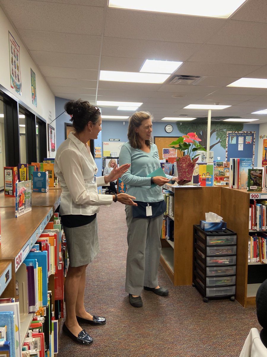 CSSD11Fremont's tweet photo. Congratulations to the 2019 Colorado Science Teacher of the Year, Fremont’s own Mrs. Holmes!  ⁦@CSSD11⁩ https://t.co/JGlQ1BC1Zt