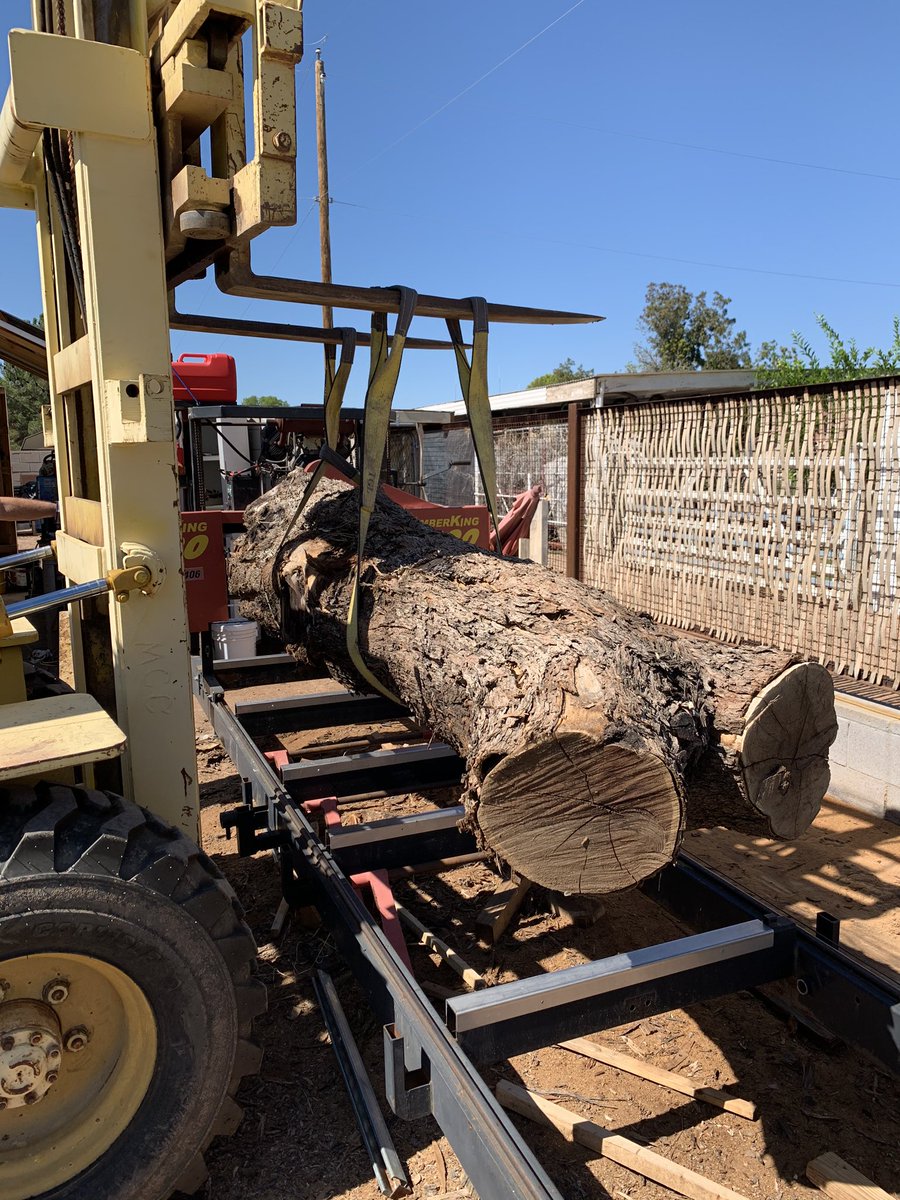 Some big #mesquite on the mill today. This was the longest of my mesquite logs but it’s not the widest. I’ve got about 15 more mesquite logs to go. #sawmill #urbanwood #sawyer #Wood #slabs #liveedge #urbansawmill #woodworking #timberking #phoenix #mesa #chandler #az