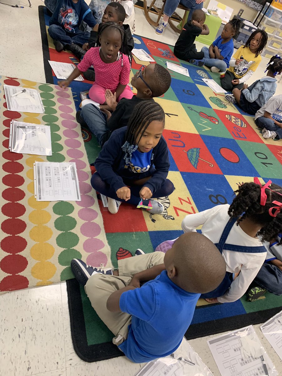 SmithTeaches2's tweet image. I see you Kindergarten teachers!!! 👀👌🏾😏🤗 What a joy to observe your math mini lessons today!!! #NumberBonds #TenFrames #TeacherModeling #StudentActiveEngagement #TurnNtalks #HappyMathCoachRightHere👏🏾