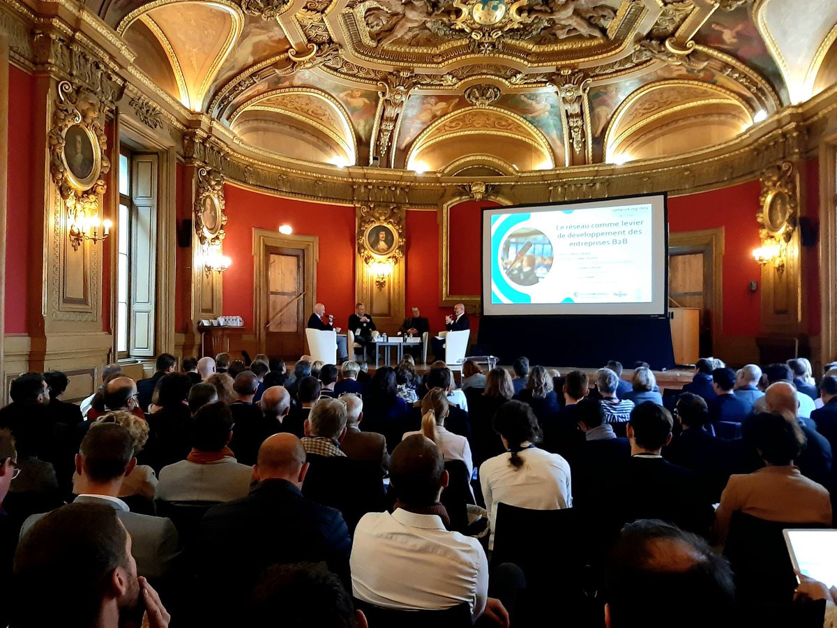 #NetworkingDay à la <a href="/CCILYONMETRO/">CCI LYON METROPOLE</a> Venez réseauter avec l’aide de l’équipe Regus