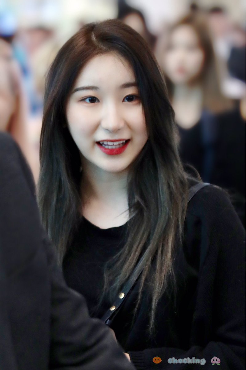 checking_M's tweet image. 191004 ICN  출국✈️  HQ
🥰🕊
여러분!귀엽죠?❤
#Chaeyeon #leechaeyeon #이채연 #チェヨン #IZONE