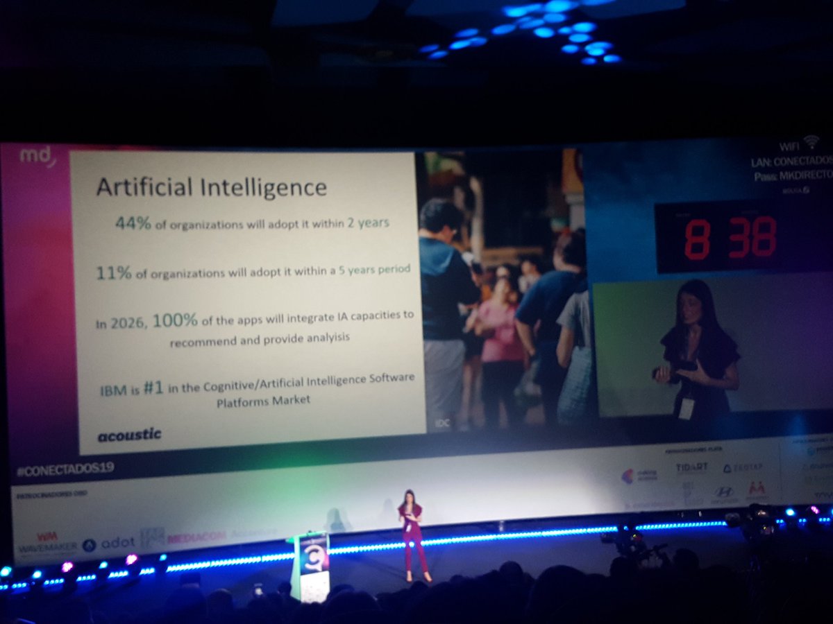 InterfaceSpain's tweet photo. Hemos llegado a más de 7000 soluciones de empresas de #Marketing . Más del 44% de las organizaciones adoptará la #InteligenciaArtificial en los próximos años . Nos lo cuenta Verónica Peña de Acoustic . #conectados19 https://t.co/ChKeY3FItH