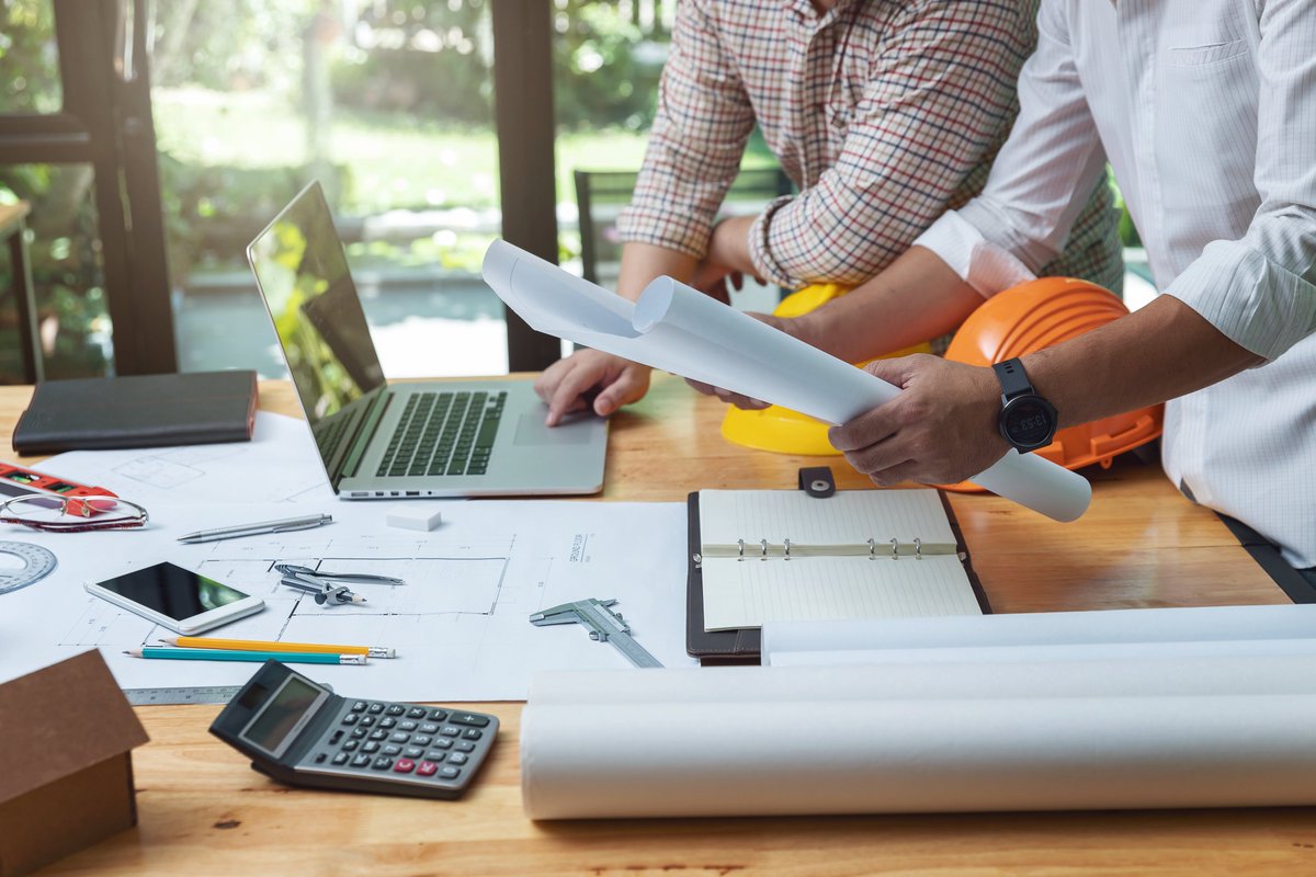 #MardiConseil Vous voulez tout savoir sur le #courtier #travaux ? Rôle, avantages, prix et ce qui différencie Renovation Man d'un courtier classique, c'est par ici 👉bit.ly/2Vm2R8M #renovation #travaux #btp #idf