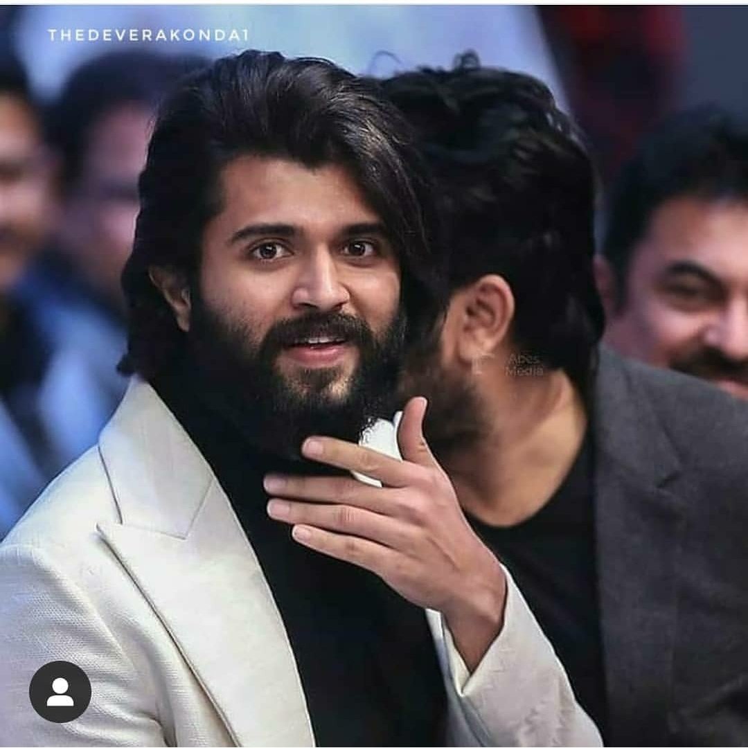 Pic Talk Devarakonda Goes Wild With His Hairstyle  Tupaki English