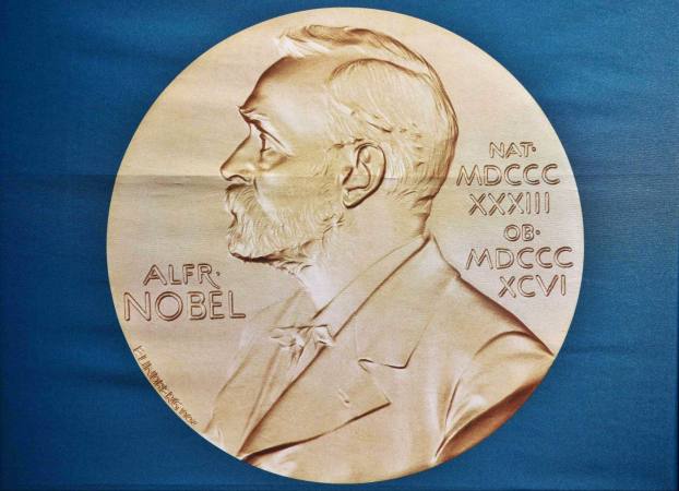 eluniversocom's tweet photo. Quién fue Alfred Nobel y por qué se entregan premios con su nombre.  ► https://t.co/lY87PRNfzG https://t.co/GGIfnMqKp4