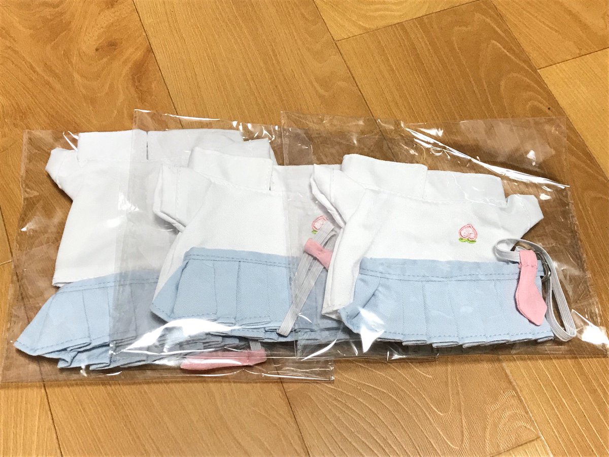 modung_doll's tweet photo. [ 의상 재고판매 합니다 ]

교복 - 10,000원 ( 3벌 남음 )

너구리 모자 - 4,500원 ( 9개 남음 )

배송비 - 3,000원

구매를 원하시는 분은 DM 부탁드립니다 :))

🚫인형 본체 재고 없습니다!
🚫 한국 주소만 배송 가능합니다! ONLY KOREA ADDRESS 

#인형옷 #솜뭉치옷 #아이돌인형옷 #20cm인형옷 https://t.co/IdmugsGo5a
