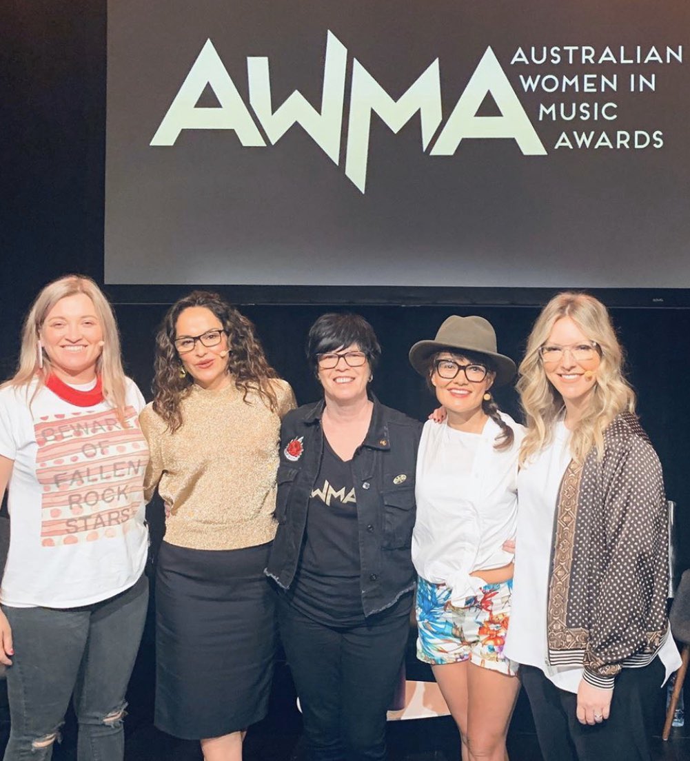 karahinesley's tweet photo. Channeling @yumichild’s official intro (and @Lizzo 👑)...just took a DNA test. Turns out this panel was 100% brilliant #AWMA19 https://t.co/hxS1qa4S1d