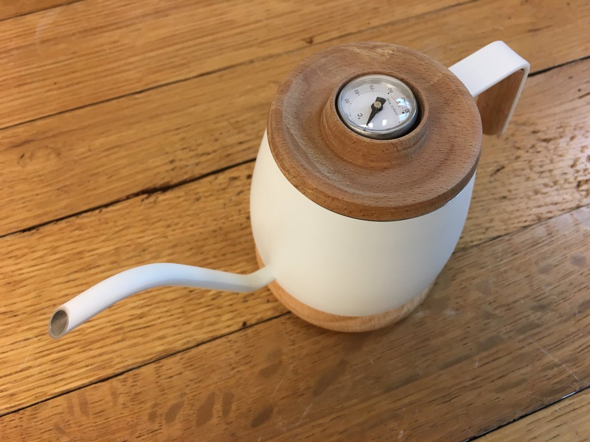 kodokunocoffee's tweet photo. 【TAMAGO】 TAMAGO ミニポアオーバーケトル 350ml 温度計がついてるドリップポット【Simple Real】
https://t.co/9yGm05dTx2
#TAMAGO #simplereal #ドリップポット #おうちカフェ #珈琲 #コーヒー https://t.co/wGn6tHKrGF