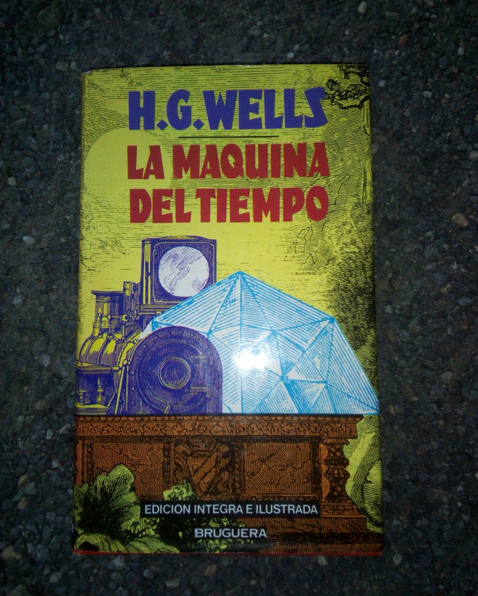 PlankKris's tweet photo. Esta mañana he encontrado este manual de instrucciones sobre la tapa del contenedor de basura...volveré mañana a ver si han tirado lo demás... https://t.co/n1E0YaNGT0