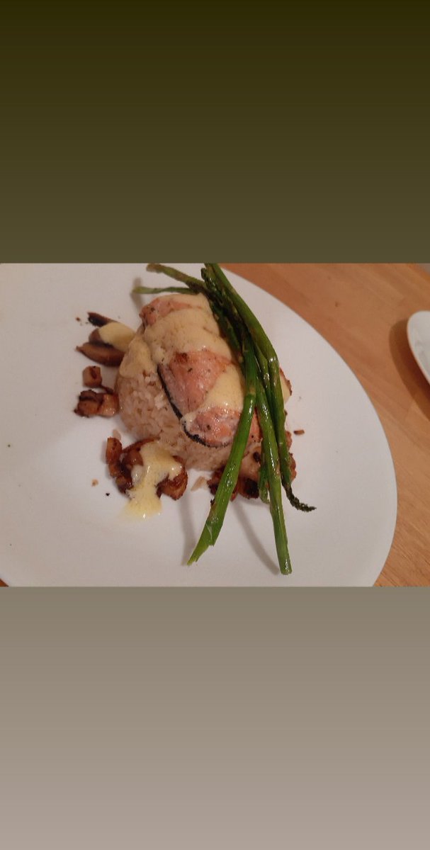 Um_itsjon's tweet photo. Just trying to make a fancy dish https://t.co/0q6S8Kc0EK