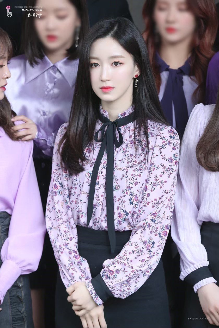 Twitter 上的 ゴミ製造機 韓国で面長って言われる子 前髪なしが多くて やっぱり前髪で隠すより伸ばした方がいいと思った でもハニちゃんは前髪ありが好きぃ T Co 9vwtcfbwjb Twitter