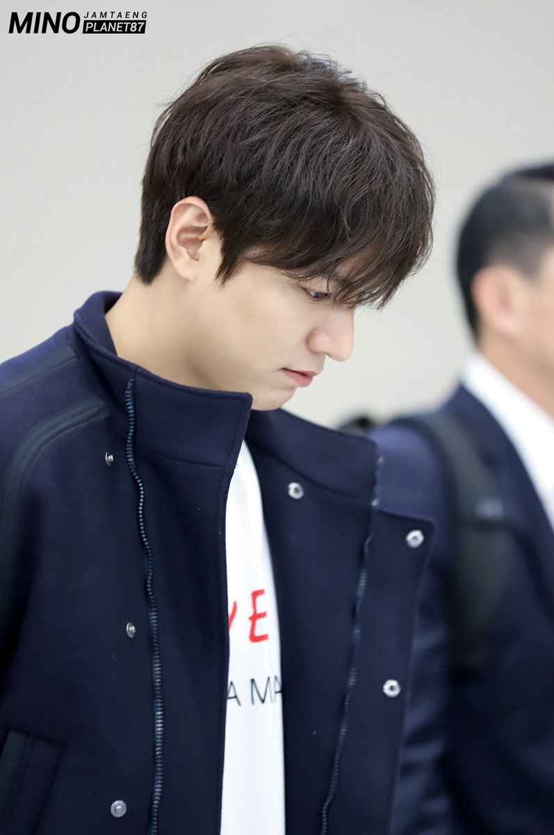 20191007 발리입국민호
이곤황제의 모습..범접할수 업따..
#이민호 #LEEMINHO #영원의 군주 #더킹 #이곤황제
MINOPLANET.COM