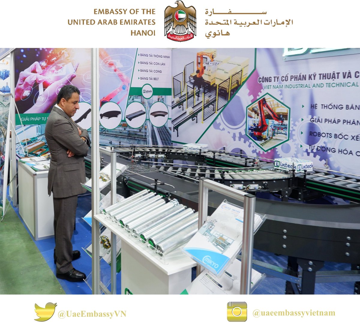UaeEmbassyVN's tweet photo. H.E. Obaid Saeed Bin Taresh Al Dhaheri, #UAE Ambassador to #Vietnam, participated in Vietnam International Industrial Fair (VIIF 2019). The #VIIF is considered to be the longest and most prestigious development fair in the history of Vietnamese industry .
@MoFAICUAE https://t.co/fmTWrSMLIK