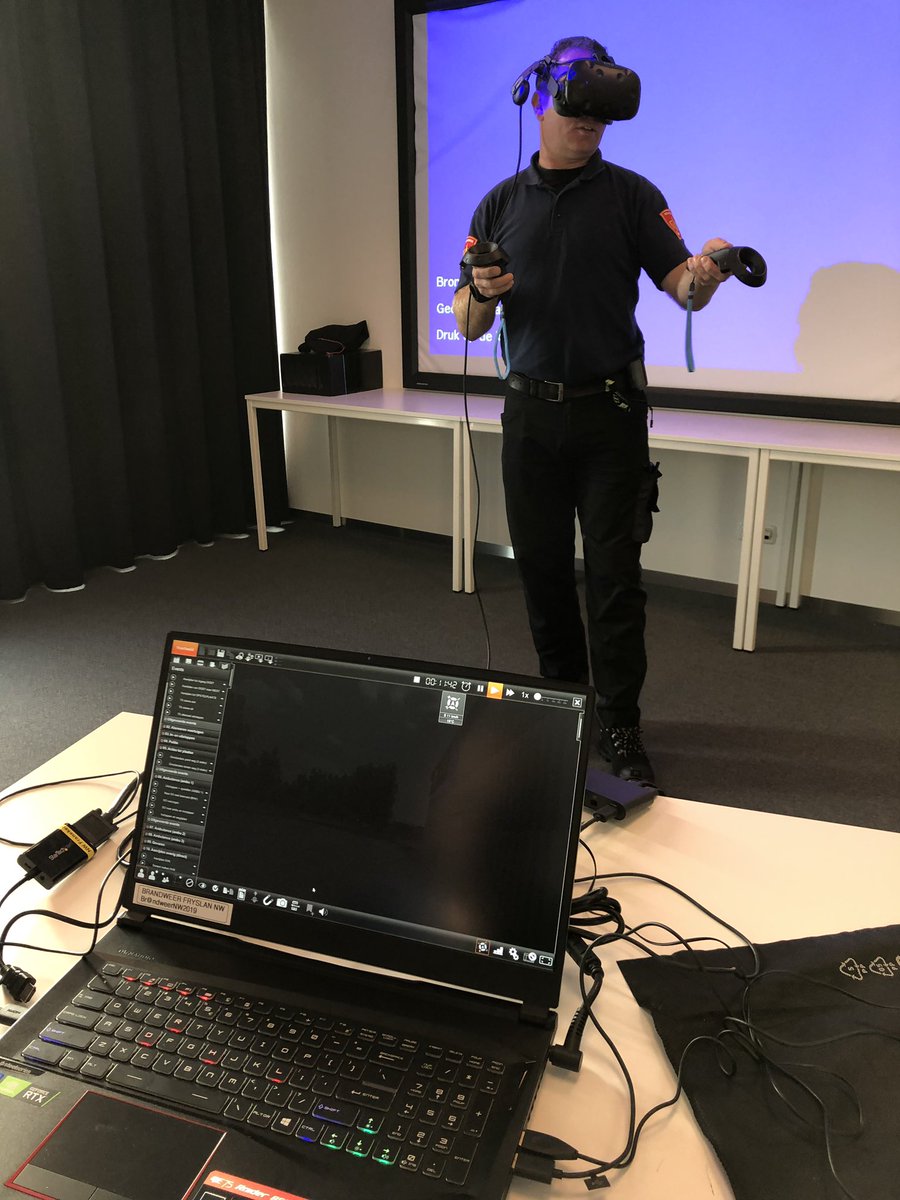 Vandaag dag 2 van 4 XVR trainingen voor onze bevelvoerders. Veilig en efficiënt trainen met <a href="/XVRsimulation/">XVR</a> zowel op groot scherm als VR bril. Mooie opzet door de IBGS instructeur en onze XVR regisseur <a href="/EmielAdema/">Emiel Adema</a> #vakbekwaamblijven.