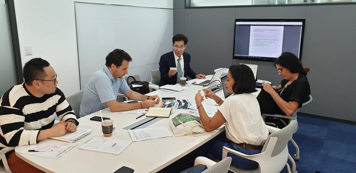 ItaSeoul_'s tweet image. Dopo 80 Giorni si conclude il #Globalstartupprogram !
Un vero successo per le Startup italiane @mashandco_kids, @GeeksAcademyEu e #nettoon, abili nell'importare tecnologia ed innovazione nel mercato Coreano ! 
Essenziale la collaborazione con @ItaSeoul_ &amp;amp; #awesomeventures !