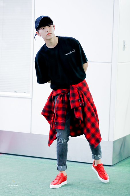 DoubleSY1505's tweet photo. 男友风 ❤🖤

#kwonsoonyoung
#choseungyoun
#hoshi #호시
#조승연 
#DoubleSY https://t.co/eQZyoBrzO3