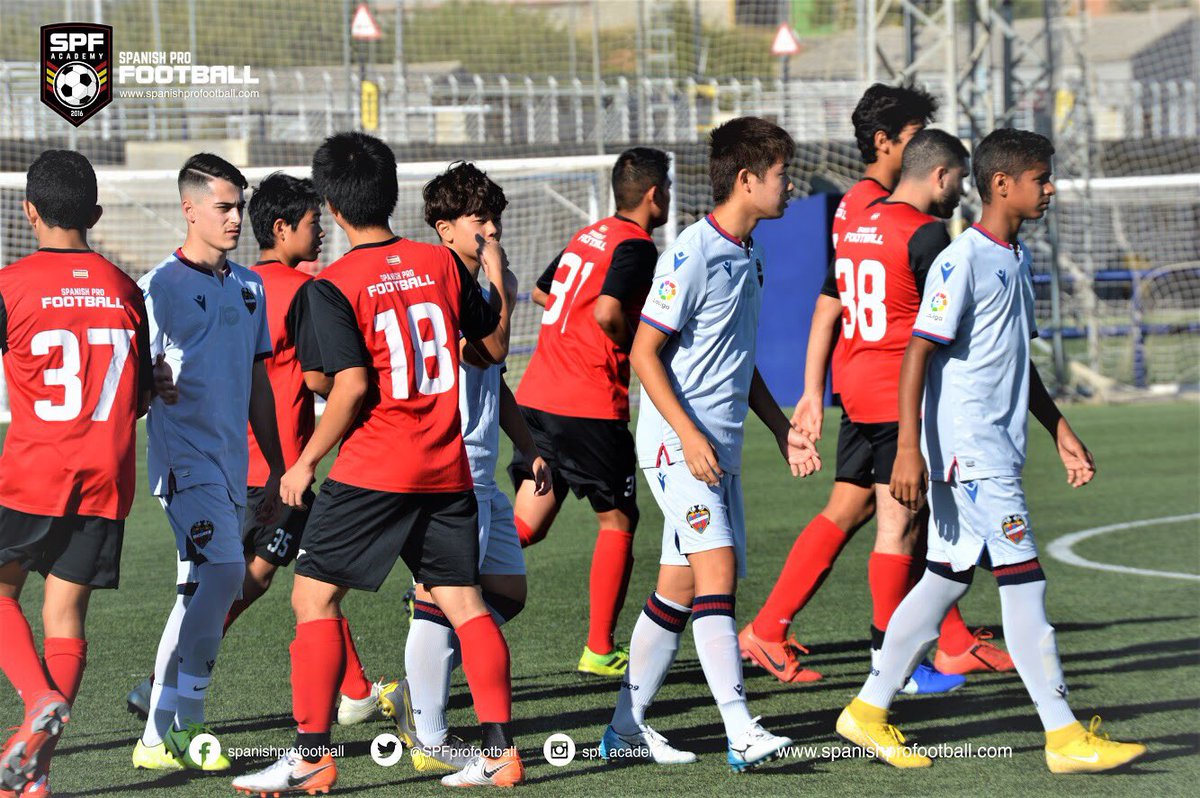 Spf インターナショナルサッカーアカデミー Spf Academy Valencia Su Twitter Vs Levante U D International レバンテud公式トレーニング施設にて インターナショナルチームと対戦しました レバンテインターナショナル Spfacademy バレンシア