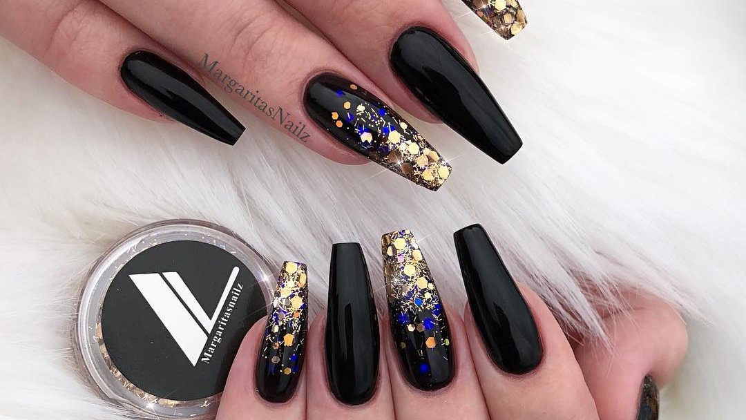 21 Bold and Edgy Black Coffin Nails - StayGlam