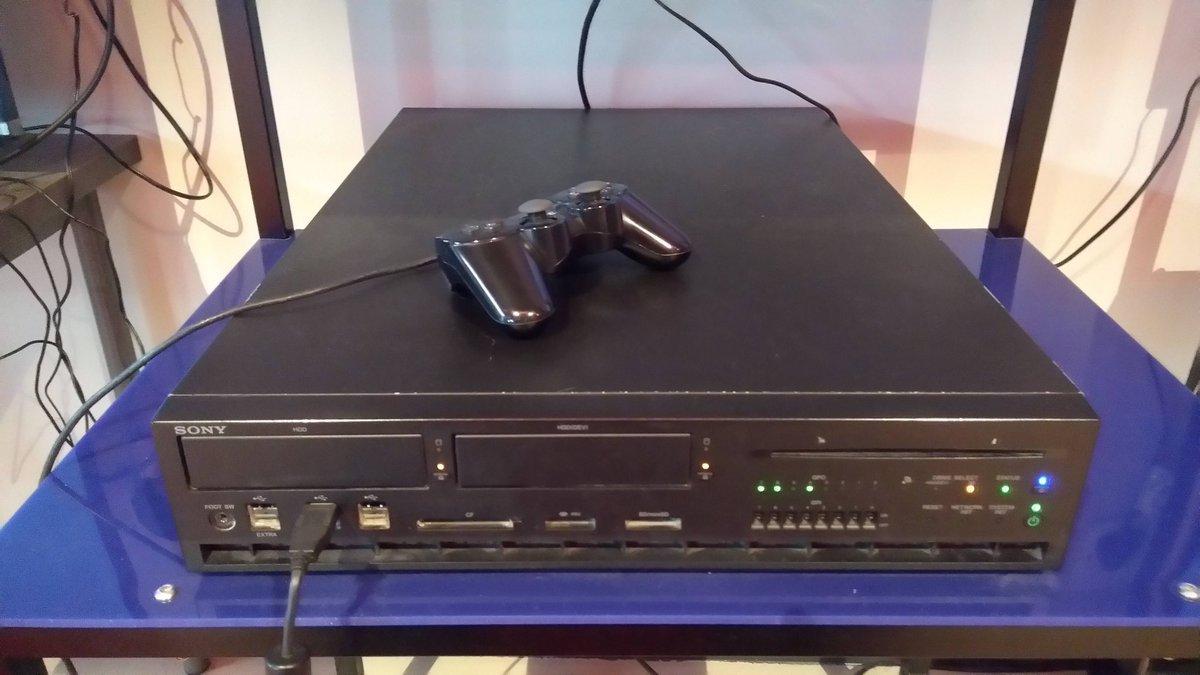 onny on Twitter: "dev kits never look like their official console releases, here are some examples(PS3 dev kit/PS4 dev kit)… https://t.co/upBYIDQvNs"