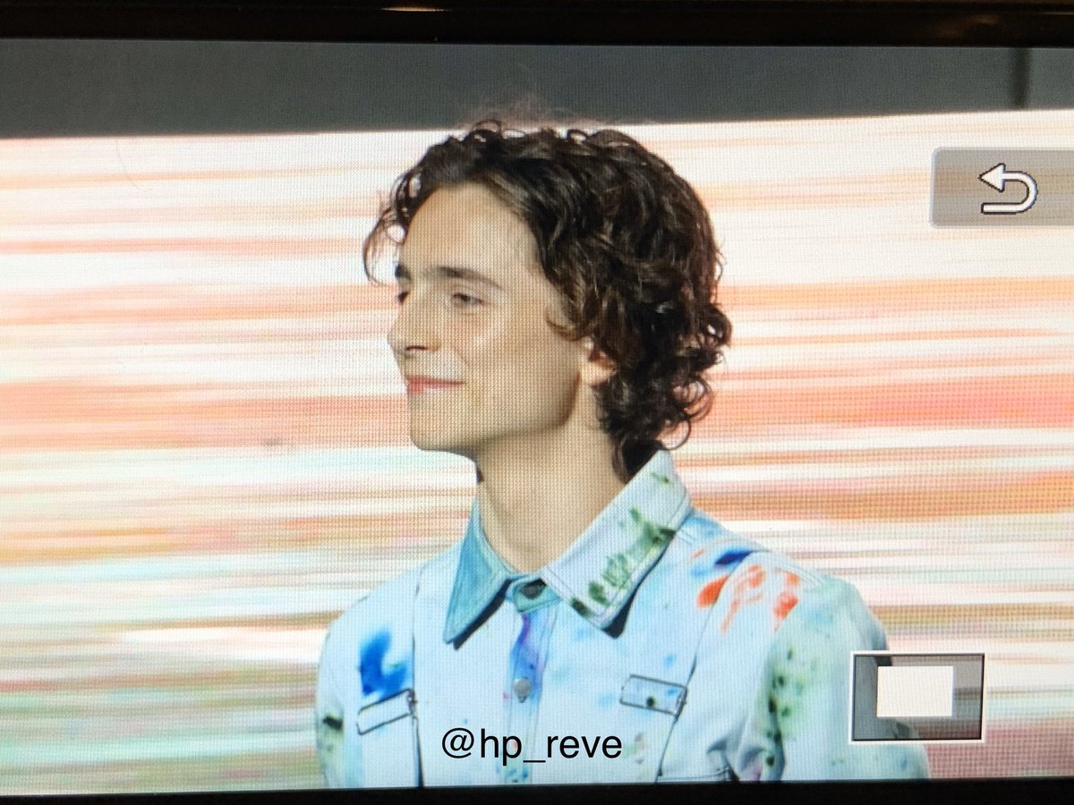 hp_reve's tweet photo. 191008 부산국제영화제

에베레스트를 영어로 하면 Timothee nose 라며? ㅋㅋ

#티모시 #티모시샬라메 #더킹 #부국제timo https://t.co/PC79W2yfjj